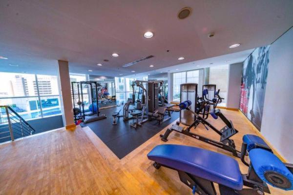 Nasma Luxury - Marina-view Oasis With Balcony Steps From The Sea Appartement *