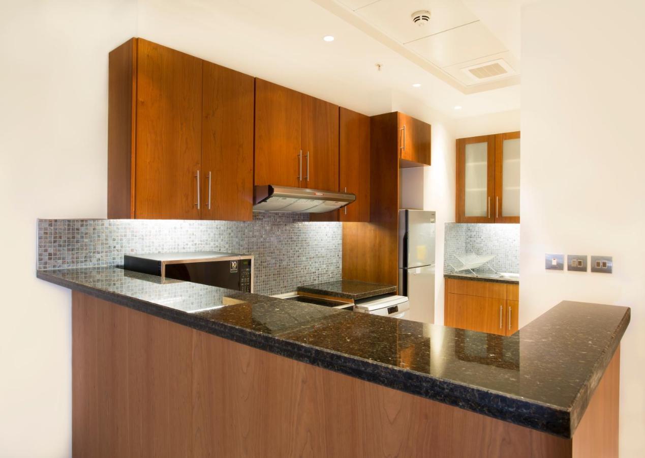 Nasma Luxury - Park Tower Dubai