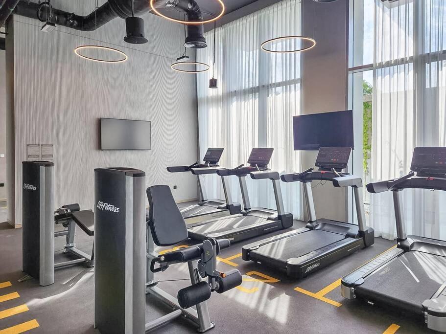 Vogue Waterfront Living - The Grand Creek Harbour Appartement