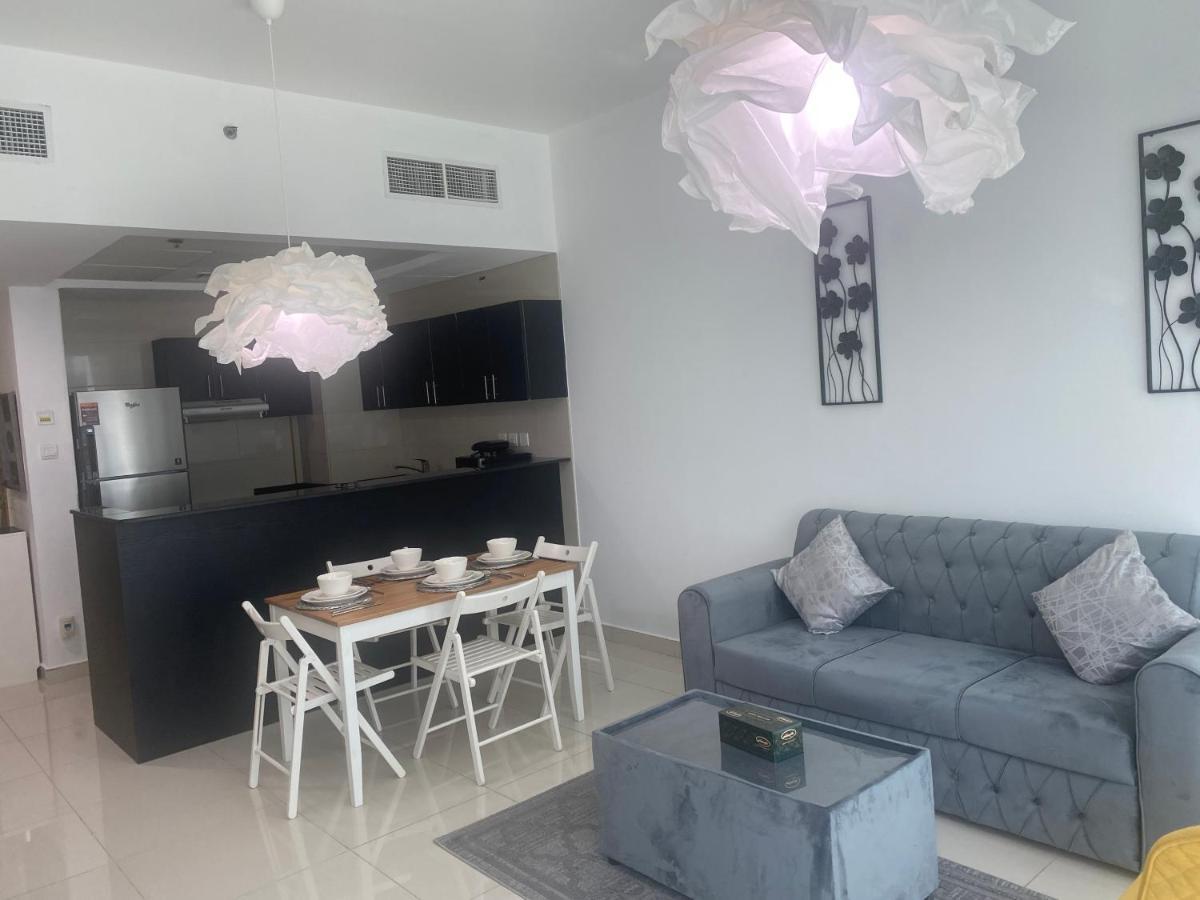 Apartemen Golden Vacation Homes Continental Tower Marina Dubai