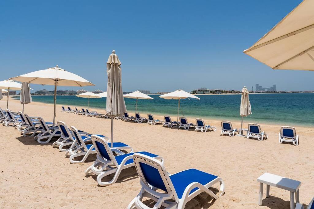 Palm Jumeirah Spacious 1 Bed Private Apartment Dubai