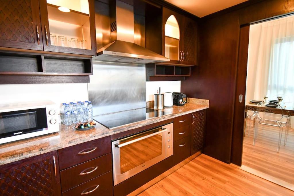 Panoramic Burj&fountain View 3 En-suite Br+office *