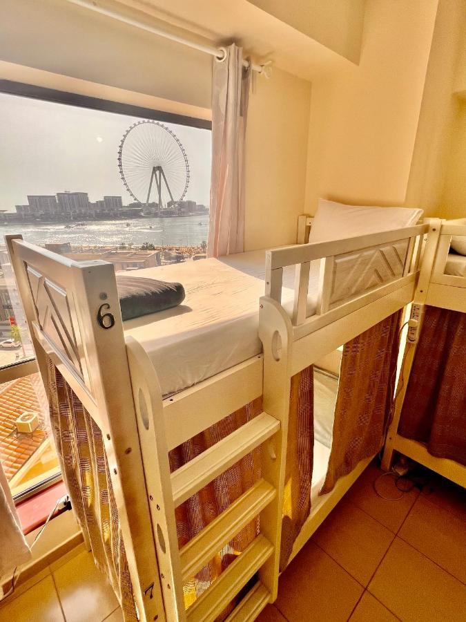 York Backpackers - Jumeirah Beach * Dubai