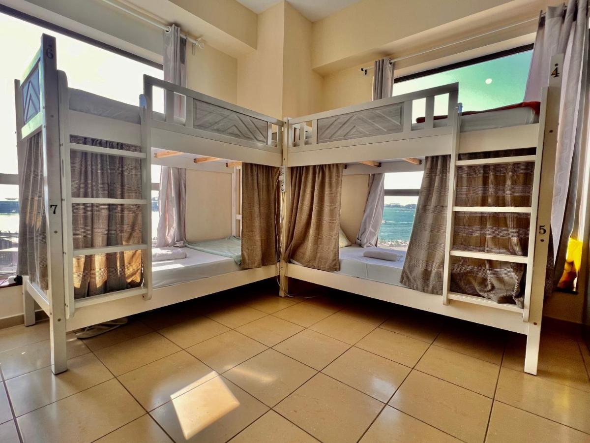York Backpackers - Jumeirah Beach Hostal