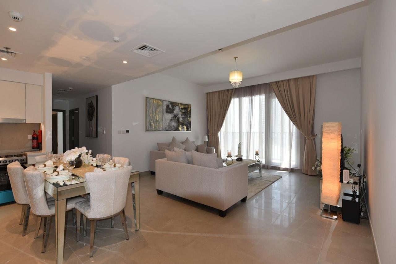 Apartment 2 Bhk Familly - Creek Horizon Tower 2 *