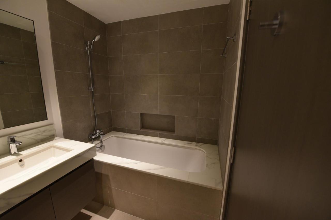 2 Bhk Familly - Creek Horizon Tower 2 * Dubai