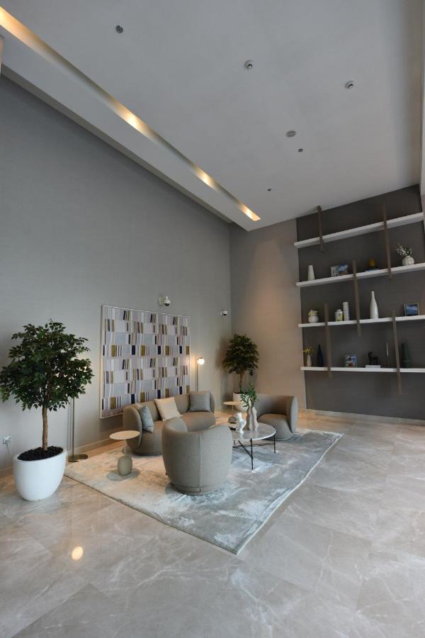 2 Bhk Familly - Creek Horizon Tower 2 Apartment Dubai