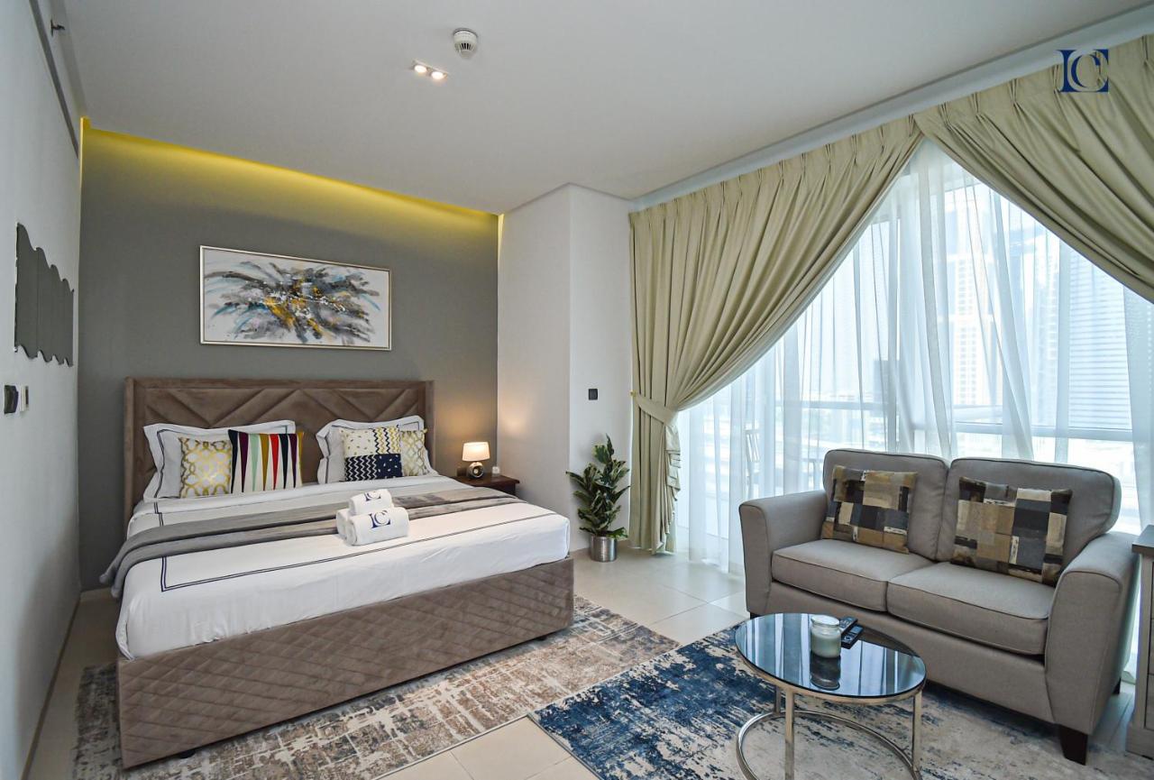 Apartment Luxury Escapes - Large In The Heart Of Marina - West Avenue Dubai