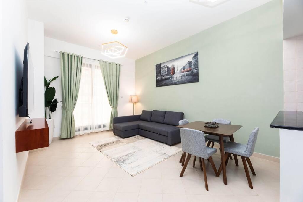 Urban Caves - Chic With Balcony Near The Walk Jbr * Dubai