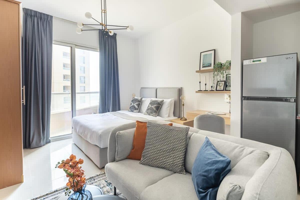 Frank Porter - Lakeside D Appartement Dubai