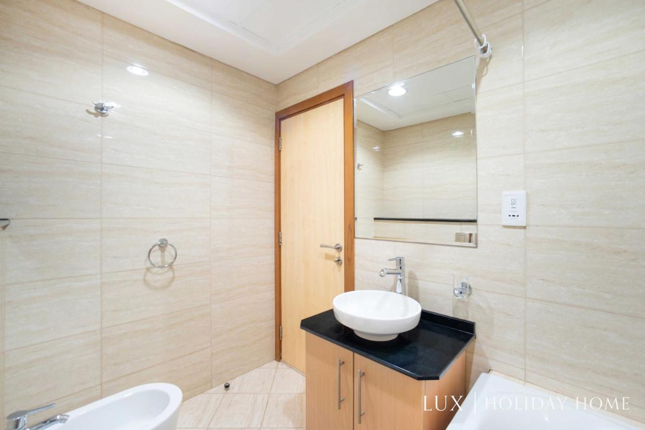 Lux The Marina Ocean View 1 * Dubai