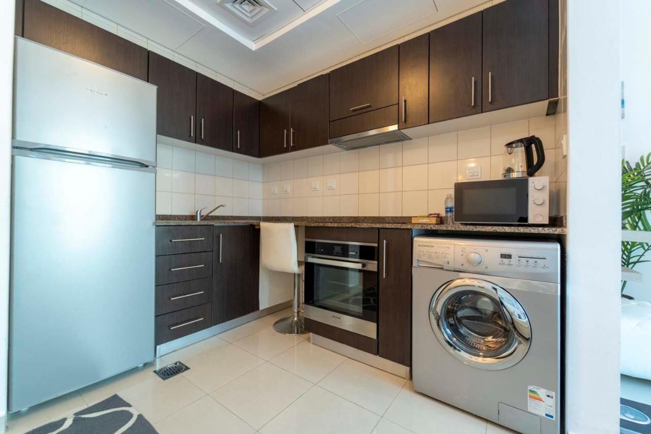 Apartamento Aws Homes - 5 Min Walk To The Sea Dubái