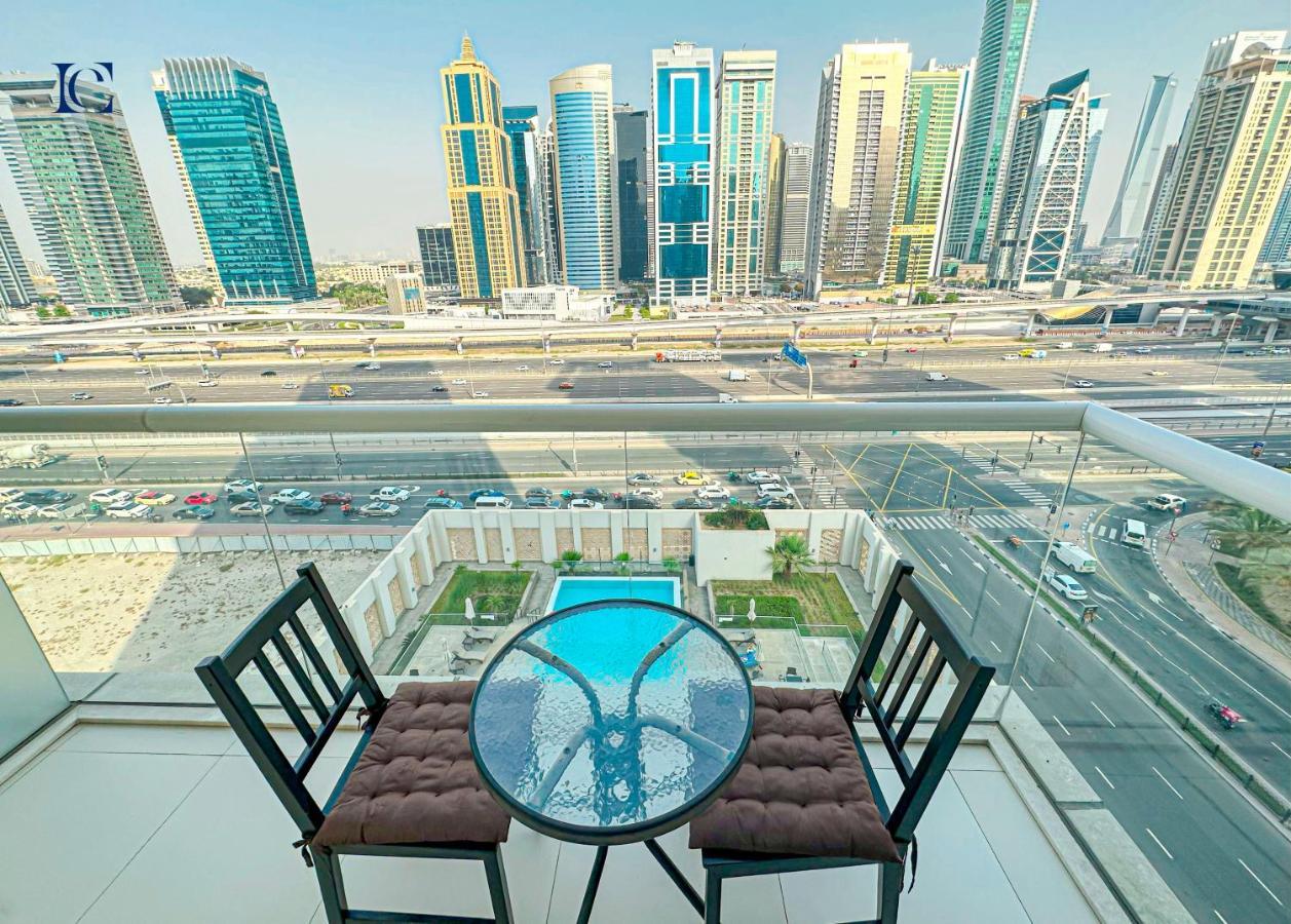 Luxury Escapes - Large In The Heart Of Marina - West Avenue Apartment *