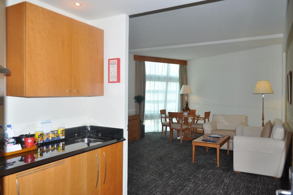 J5 - Port Saeed Hotel 3*