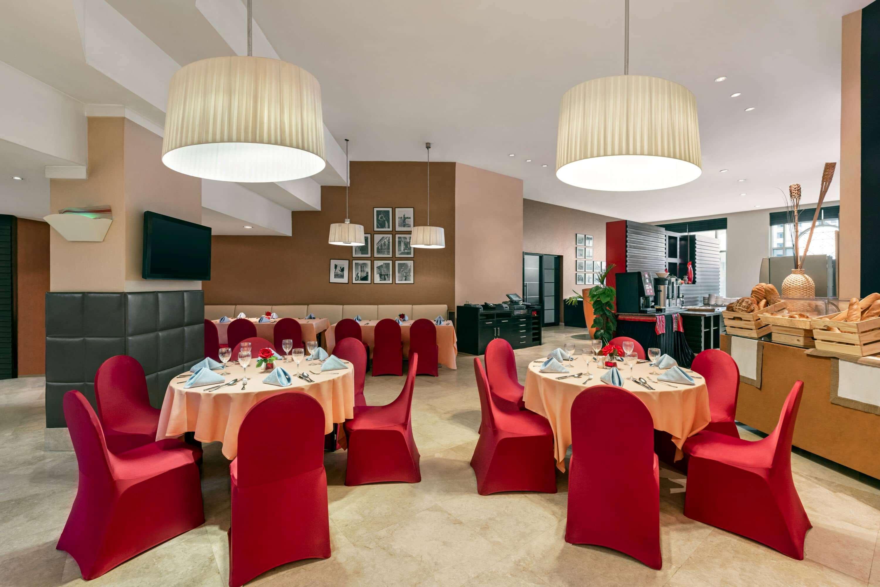 Hotel Ramada Plaza By Wyndham Deira Dubái