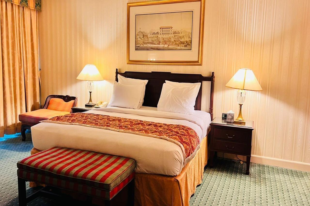 The Bristol Hotel 4*