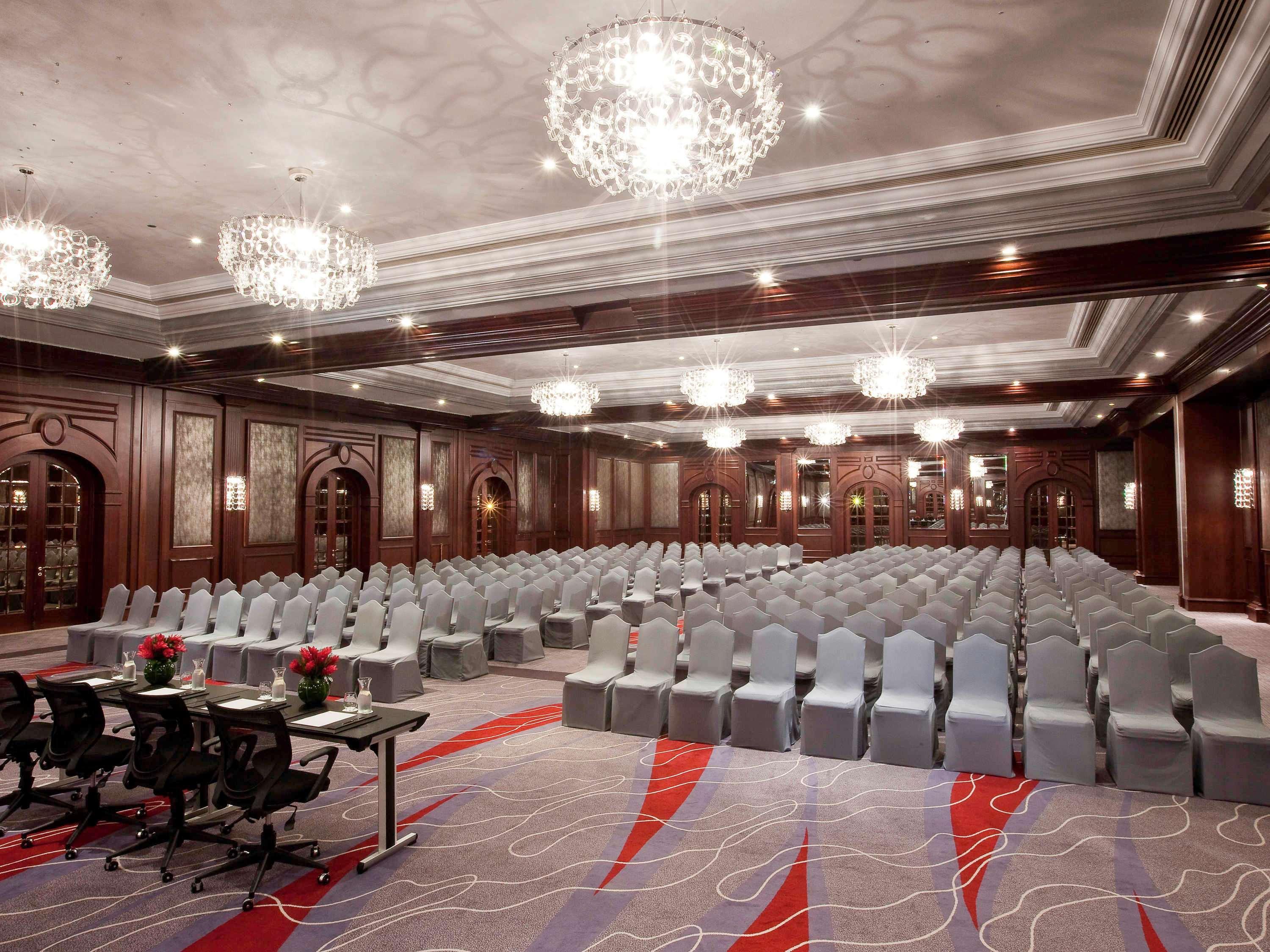 Mövenpick Hotel&apartments 5*