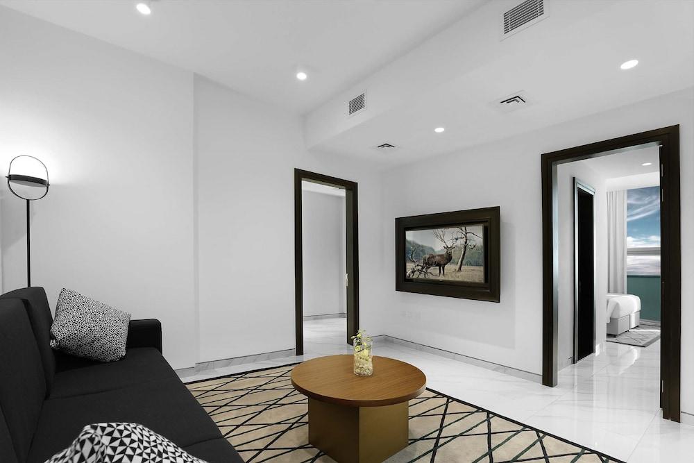 Millennium Atria Business Bay Dubái