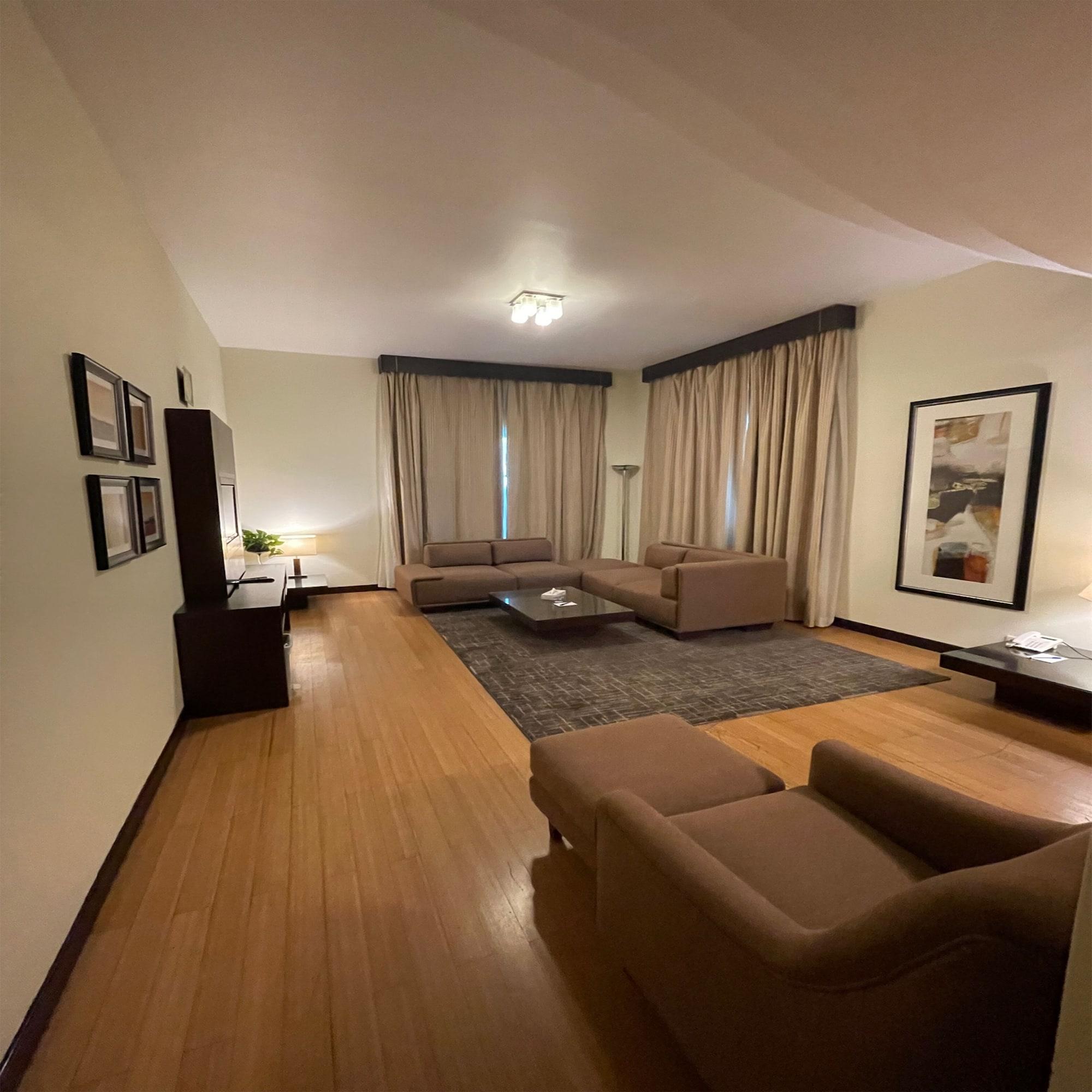 Hotel de apartamente Tulip Creek 4*