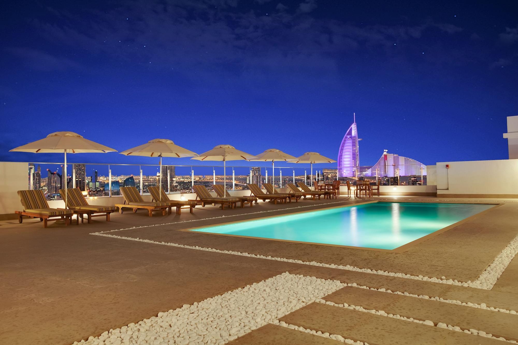 Lemon Tree Hotel, Jumeirah Hotel 4*