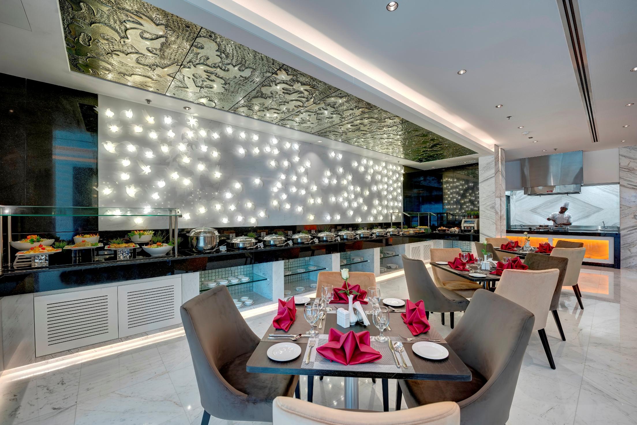 Royal Continental Hotell 4*