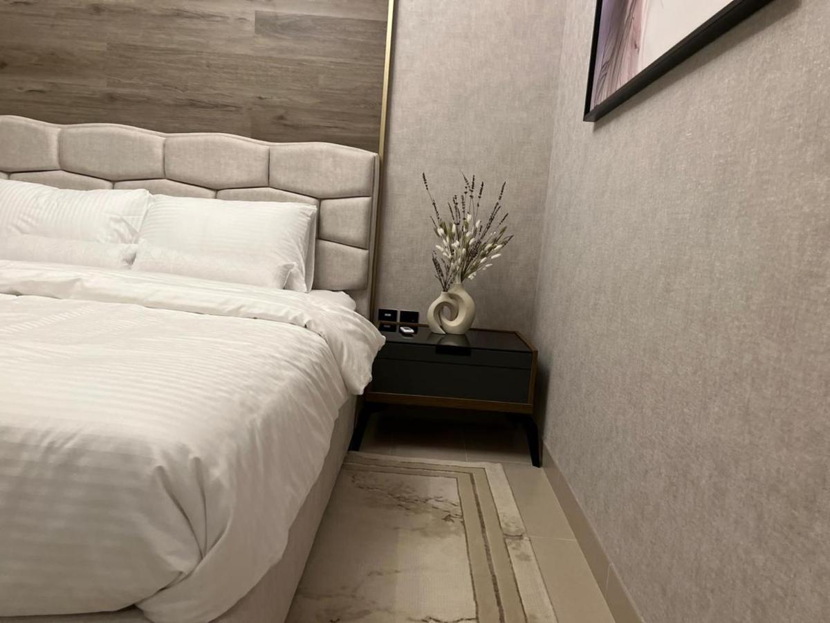 Exclusive 2 Bedroom Luxury In Sobha Creek Vistas *