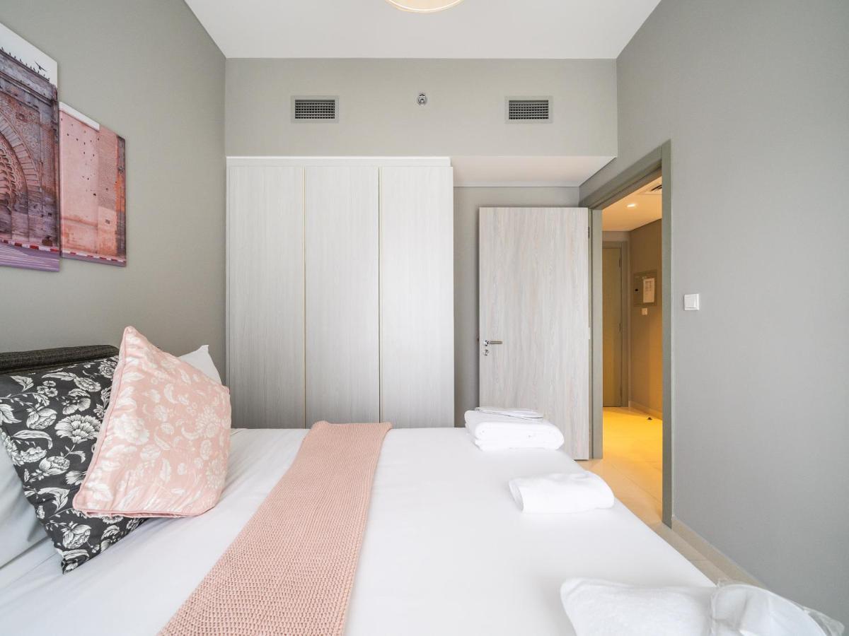 Business Bay's Coziest Hideaway With Balcony