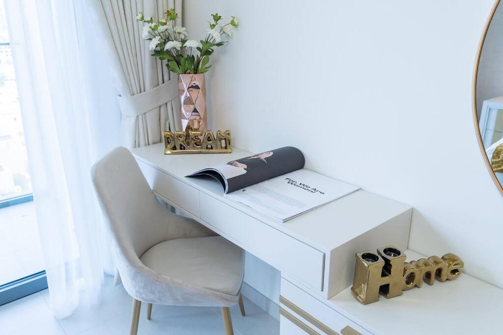 Apartament Vogue Downtown - Burj Royale - Spectacular Burj Khalifa & Mall View Dubai