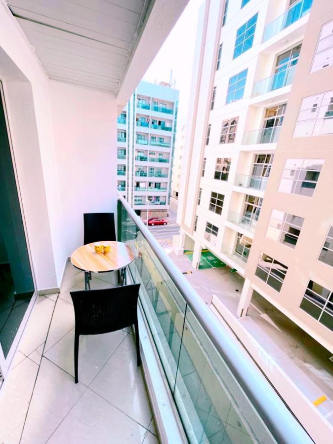 Al Raea Hostels Near Adcb Metro Station Hostel *