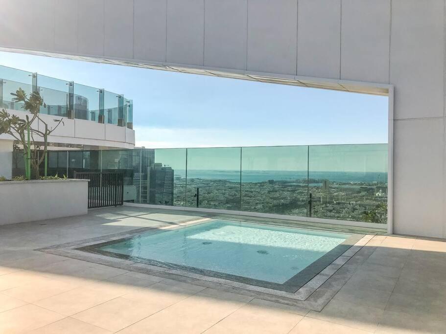 Alfa World Trade Centre 1br, Max Metro Station Apartamento *