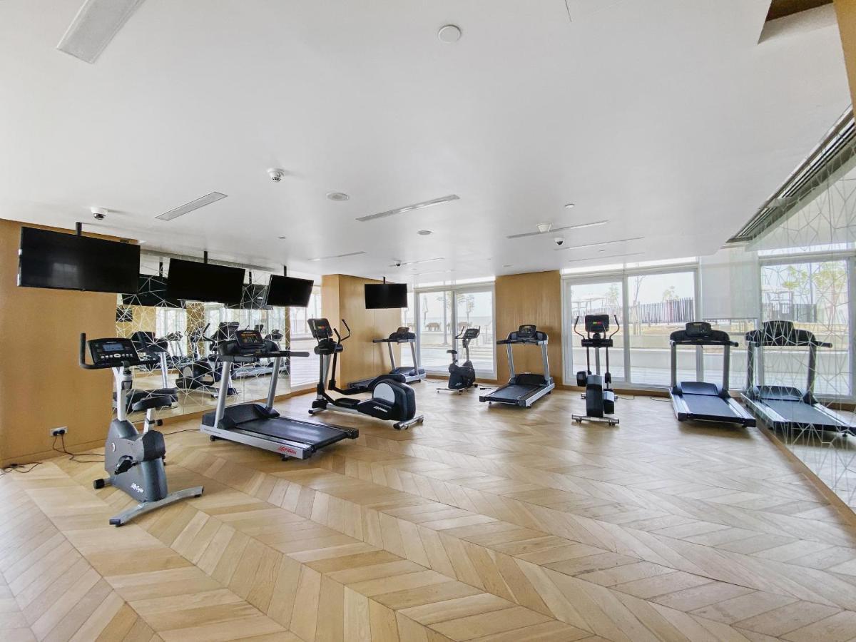 Vayk - Chic Hotel-style In Damac Hills Appart hôtel