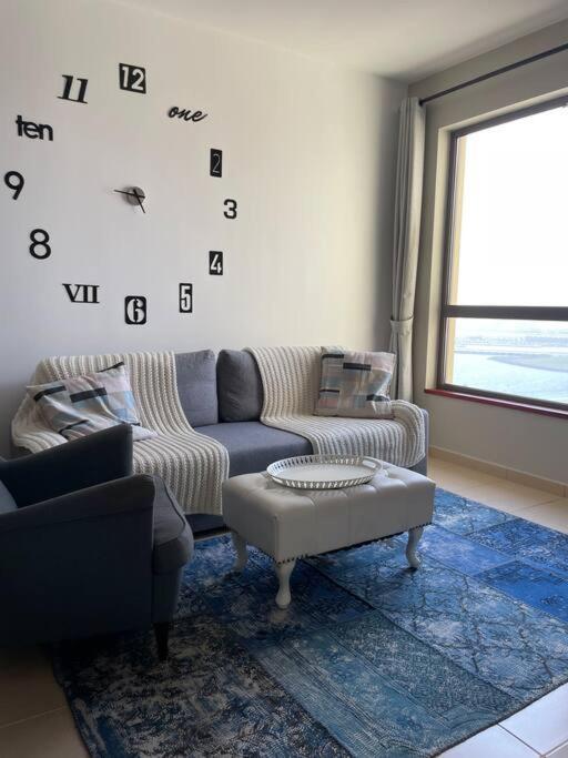 Apartment Sunset Oasis: Beachfront