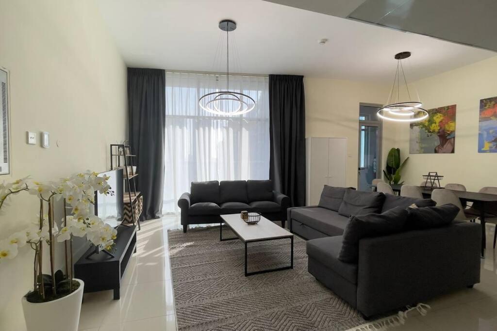 Premium Location, Cozy Dubái