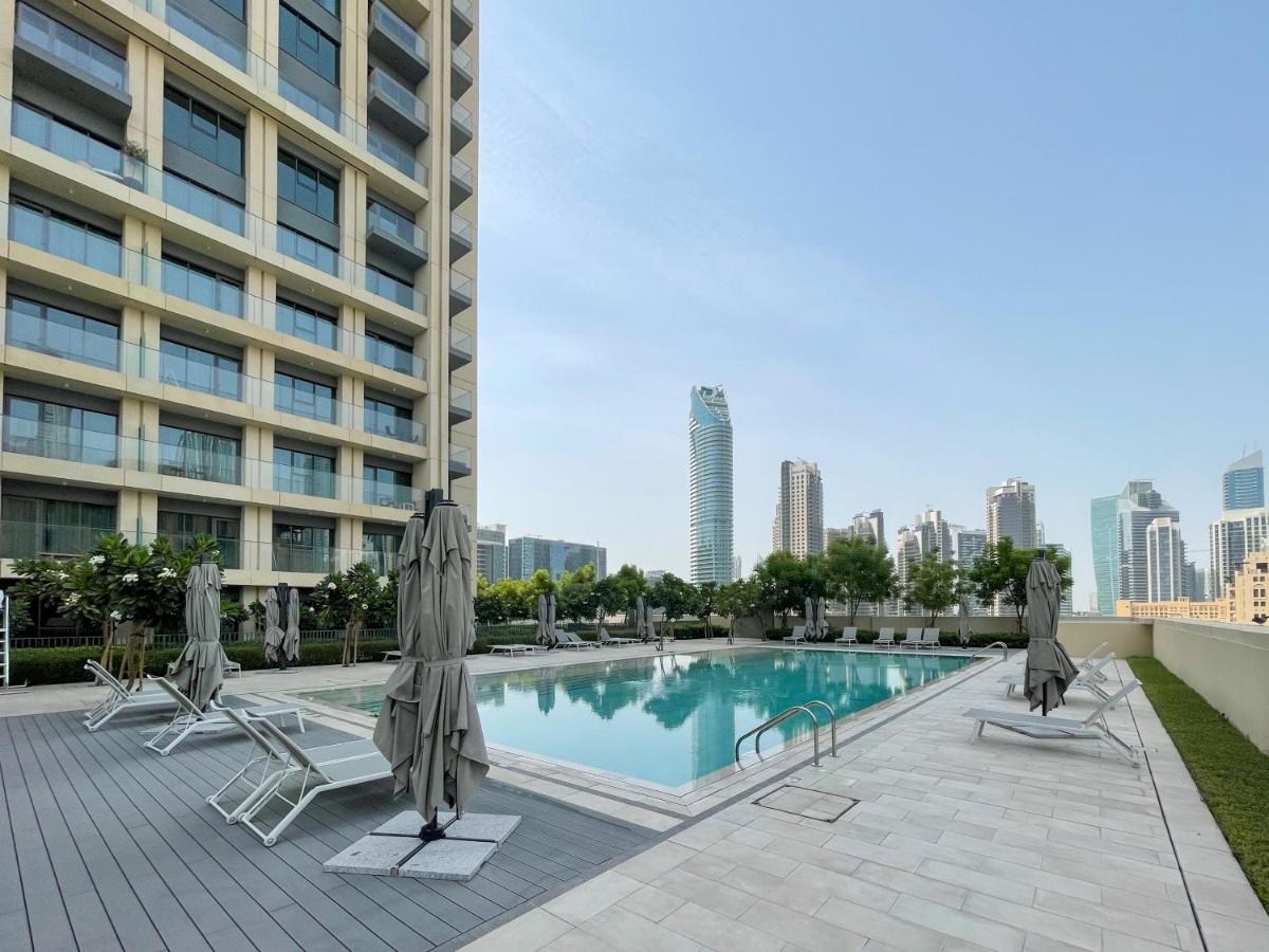 Amazing Next To Mall 160br-2 * Dubai
