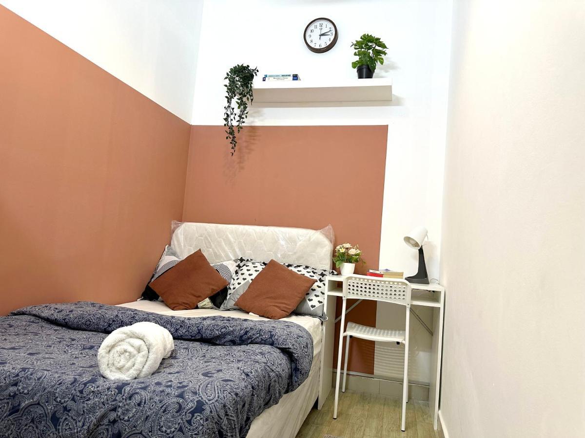 Luxurious Partition In Tecom Near Internet Metro Station Privatunterkunft *