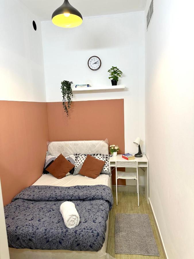 Luxurious Partition In Tecom Near Internet Metro Station Privatunterkunft *