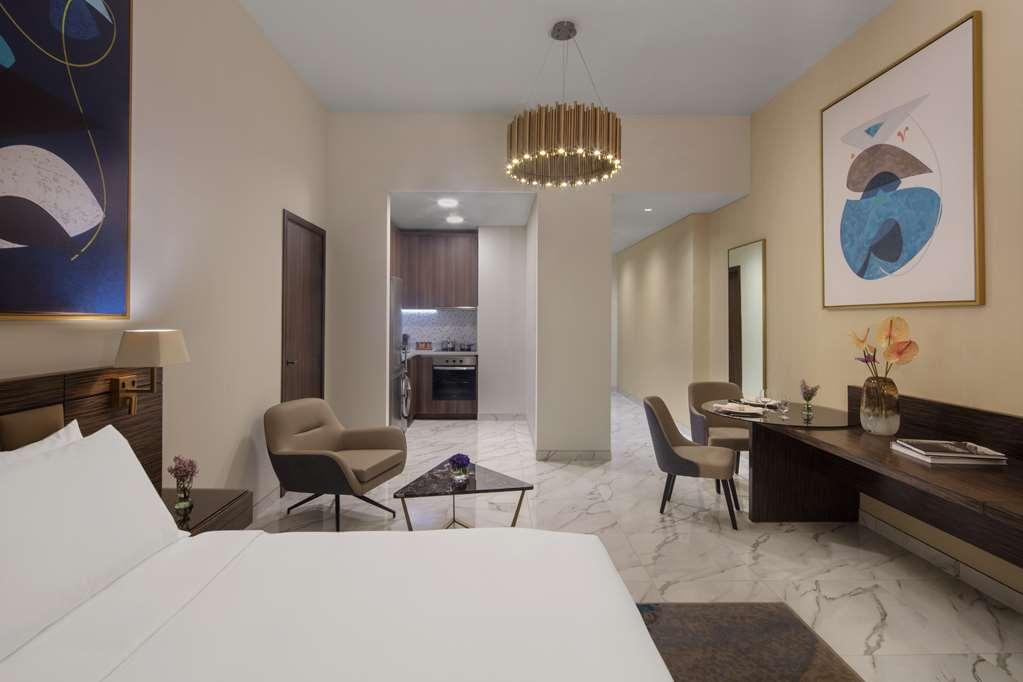 Hotel Avani Palm View *