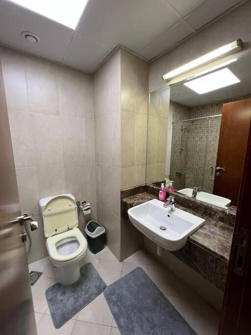 Stylish 1-bedroom In Jvc Apartament