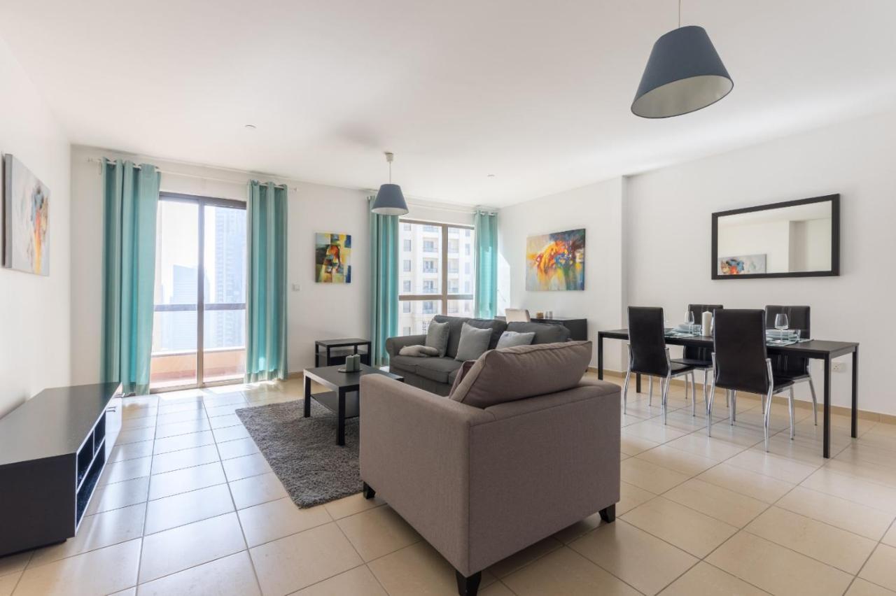 Apartment Spacious 1br 5 Minutes From Dubai