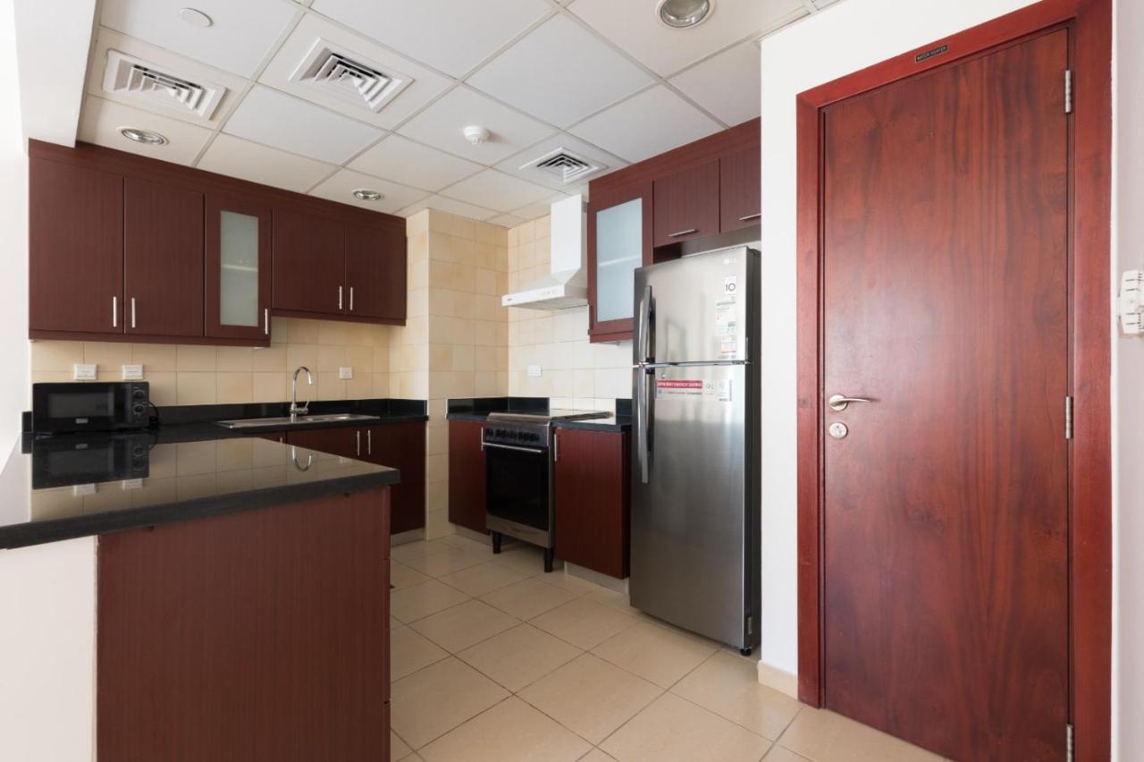 Spacious 1br 5 Minutes From Apartment