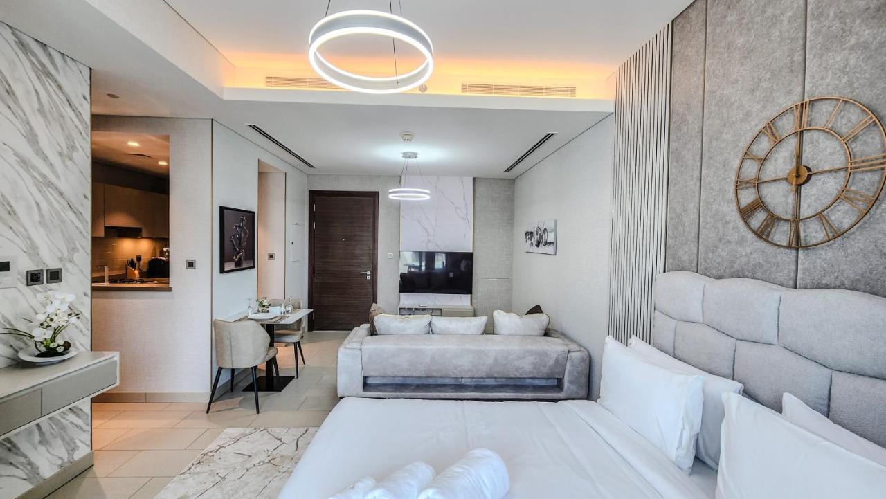 By Latinem Luxury G61115 Near Burj Khalifa Dubai