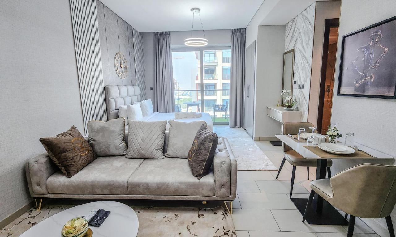 By Latinem Luxury G61115 Near Burj Khalifa Apartment *