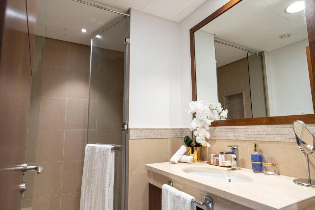 First Class 3br With Full Burj Khalifa And Fountain View