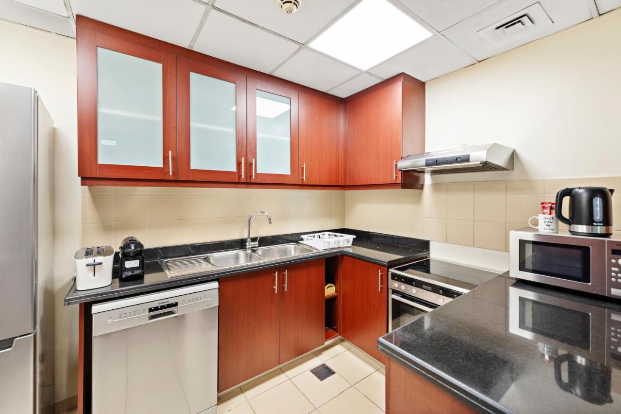 Appartement Fab 2br With A Sea View & Eye, Pool & Gym Dubaï