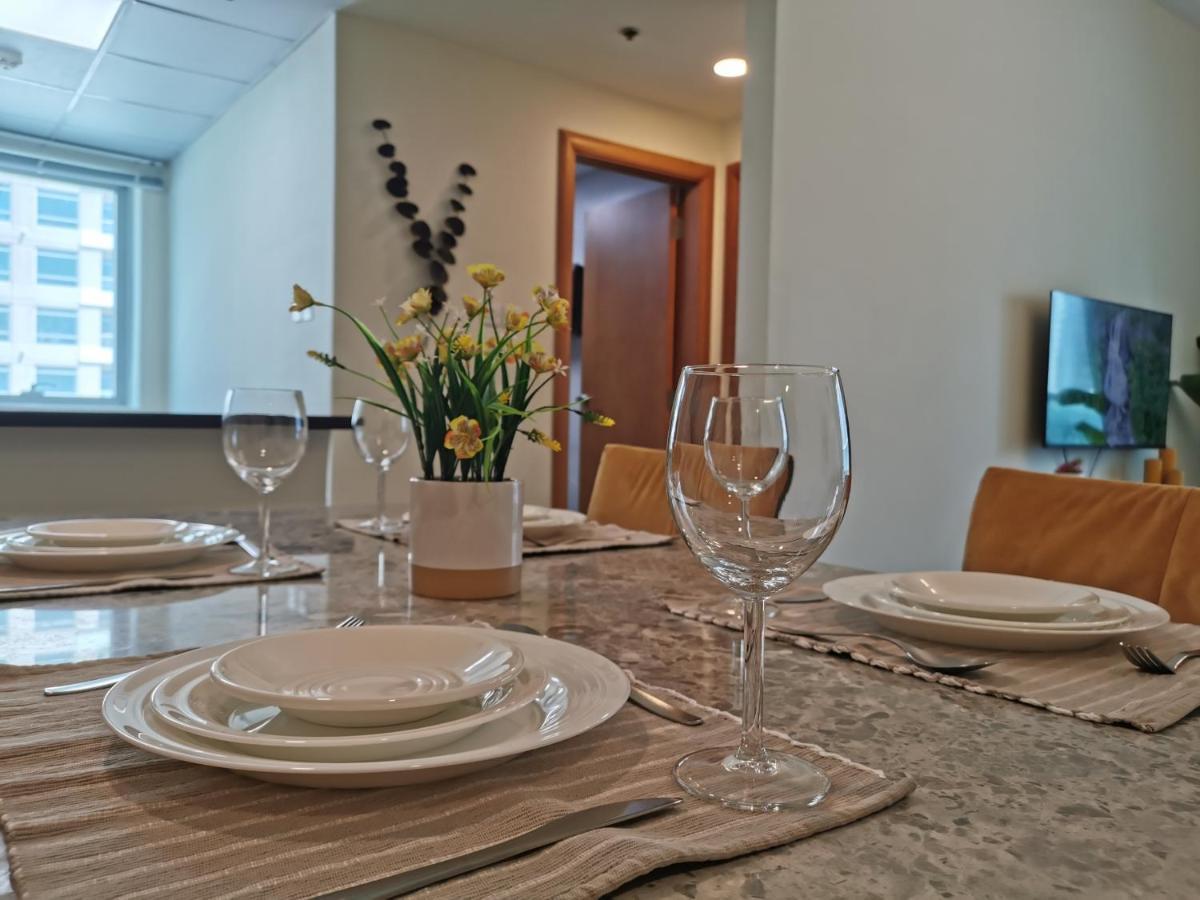 1 Bedroom Renovated In Marina Diamond 3 Close To Tram And Metro Apartamento