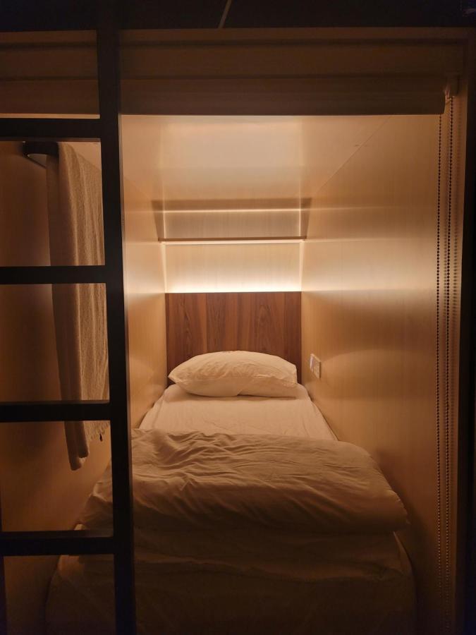 Capsule hotel Westay Capsule