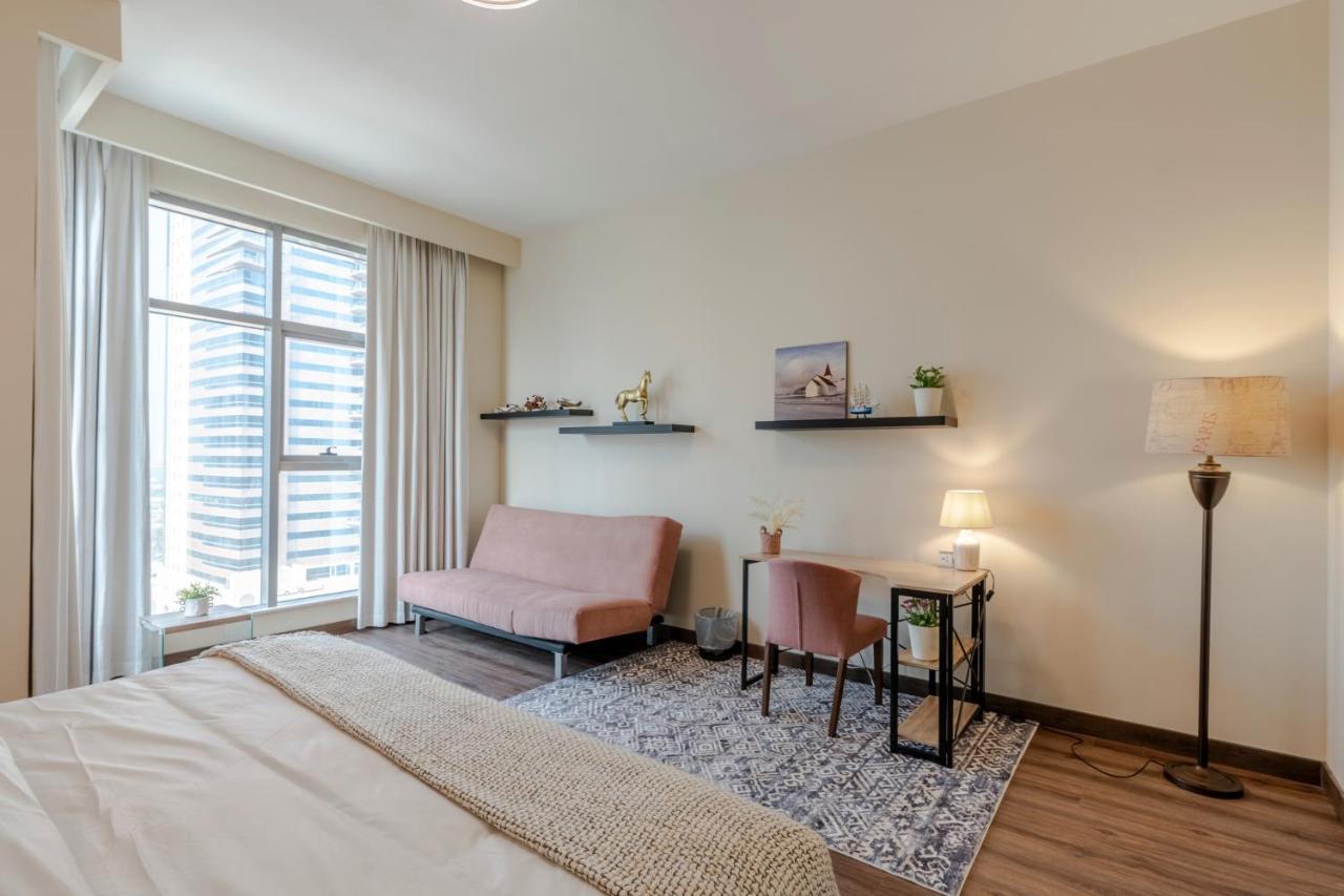 Beautiful Huge 2 Bed Apartment