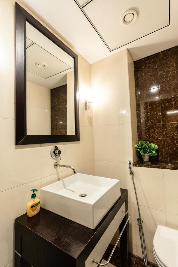 Beautiful Huge 2 Bed Apartment
