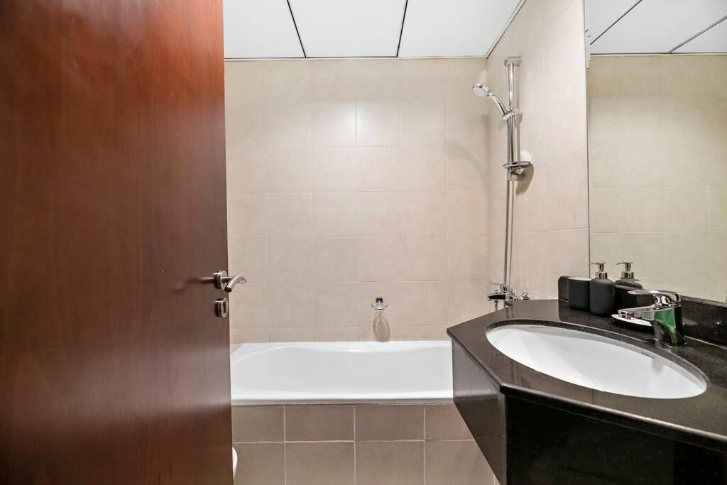 Stonetree - New Furnished In Jlt Dubaï