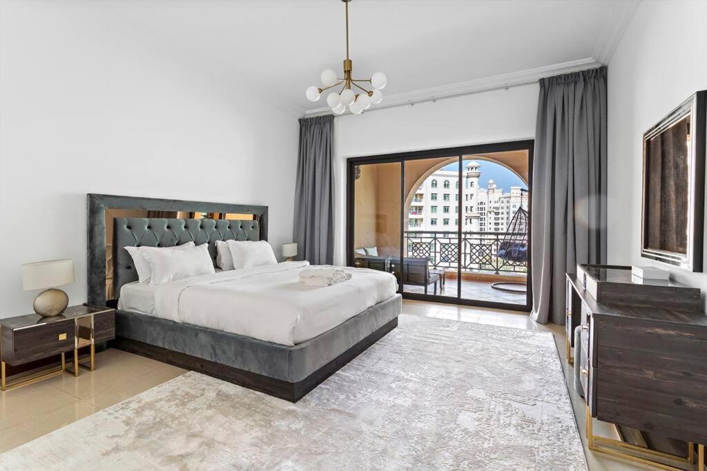 Stonetree - 2 Bedroom With Access At Fairmont The Palm Apartamento